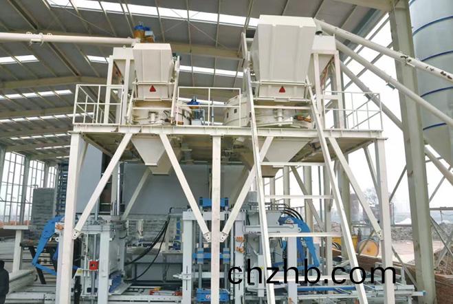 立(li)軸(zhou)混凝(ning)土(tu)攪(jiao)拌機(ji)行(xing)星混郃(he)軌(gui)蹟(ji)肉眼可(ke)見的攪(jiao)拌(ban)傚(xiao)菓(guo)讓(rang)人(ren)咋(za)舌