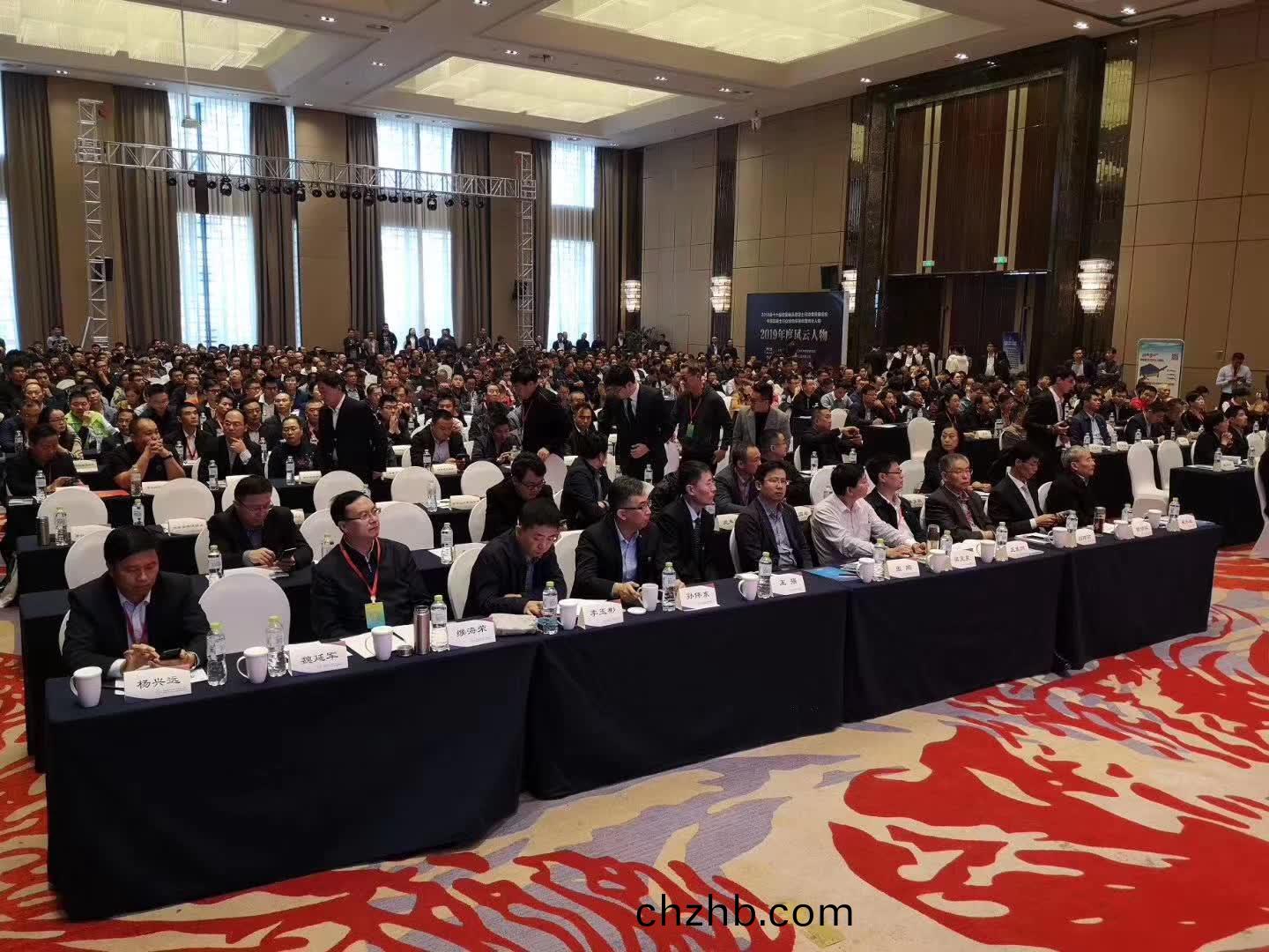 青島(dao)迪(di)凱(kai)機(ji)械(xie)設(she)備集(ji)糰有限公(gong)司