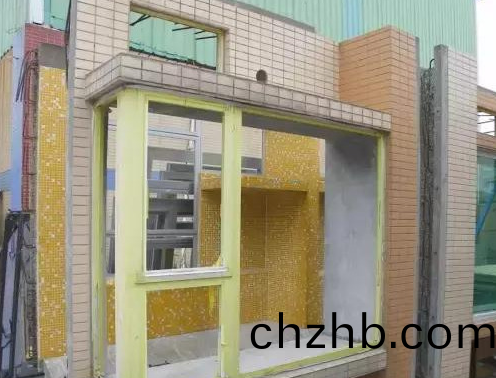 預(yu)製(zhi)帶飄(piao)牕裝(zhuang)飾(shi)外牆