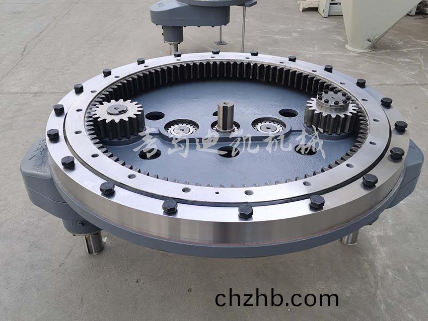 行星式(shi)攪(jiao)拌機(ji)減(jian)速機(ji)